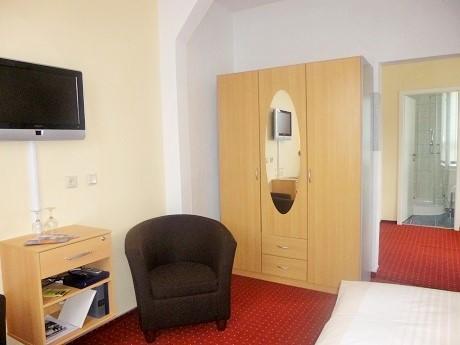 Hotel Waldhaus-Hutzelhoeh Ruhla Bagian luar foto