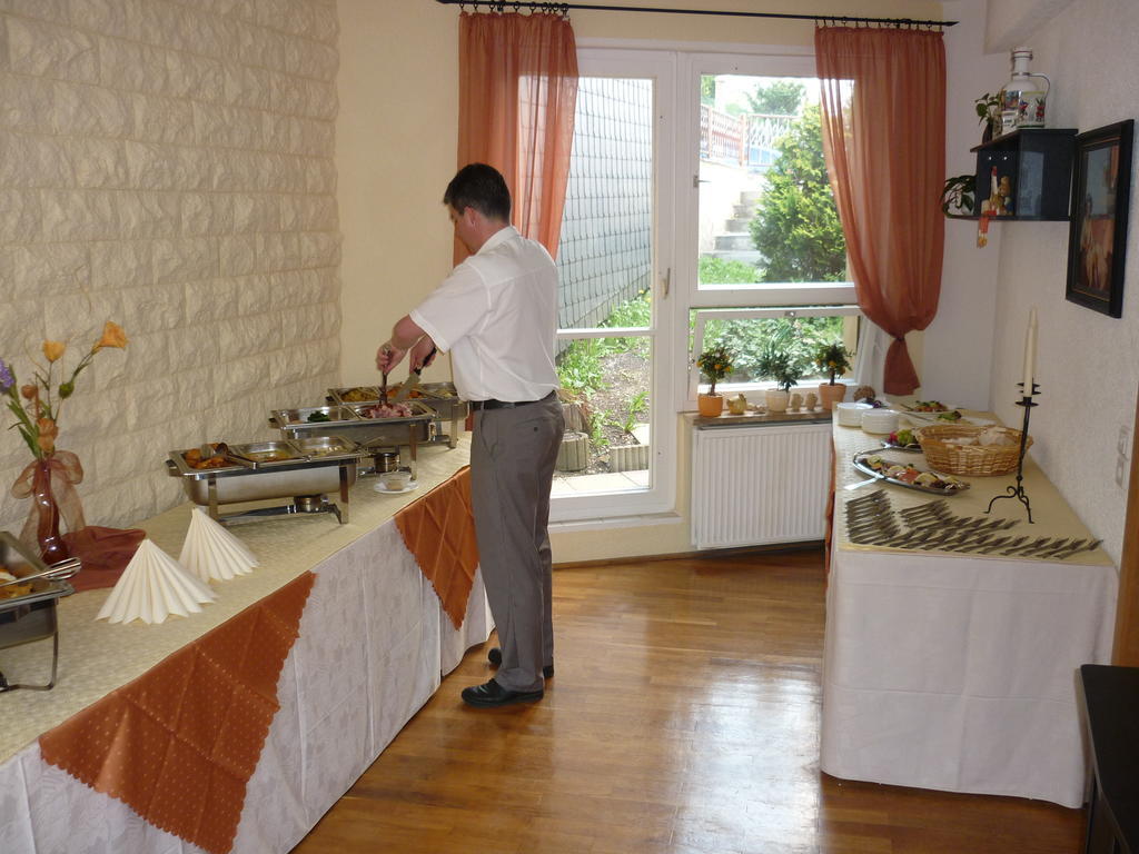 Hotel Waldhaus-Hutzelhoeh Ruhla Bagian luar foto